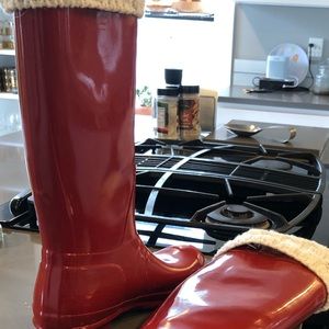 Red Hunter rain boots size 9
